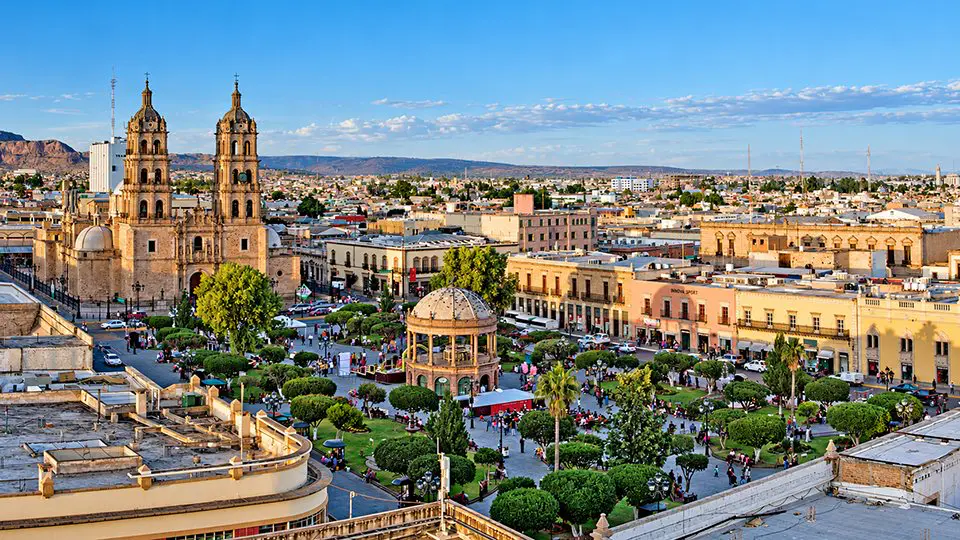 Durango - Catedral y Plaza de Armas